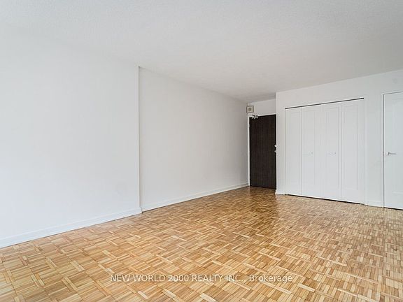 2nd image of 101 Roehampton Ave #1901