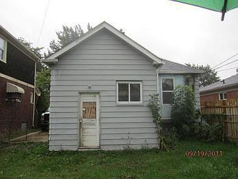 2nd image of 1664 Wilson Ave