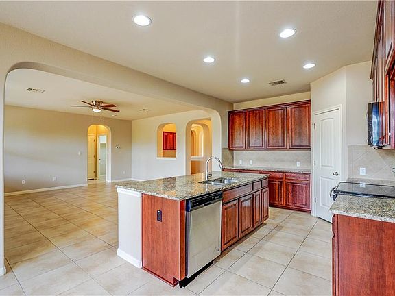 3rd image of 241 Prospector Ln