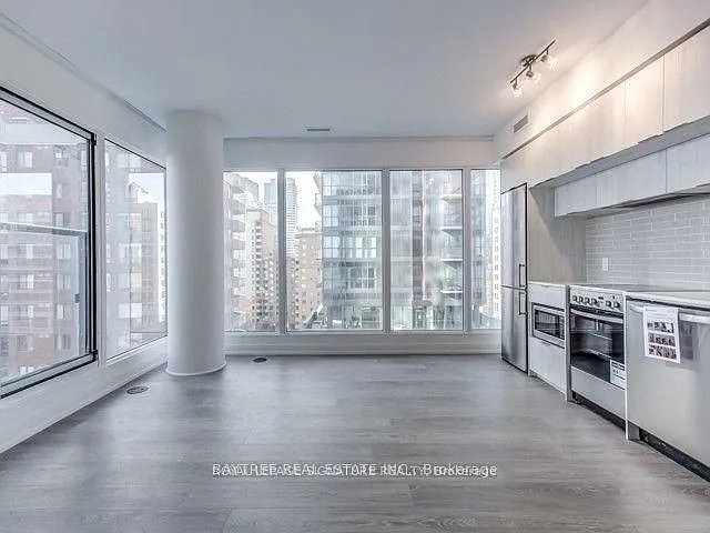 181 Dundas St E #2105 — Photo 4