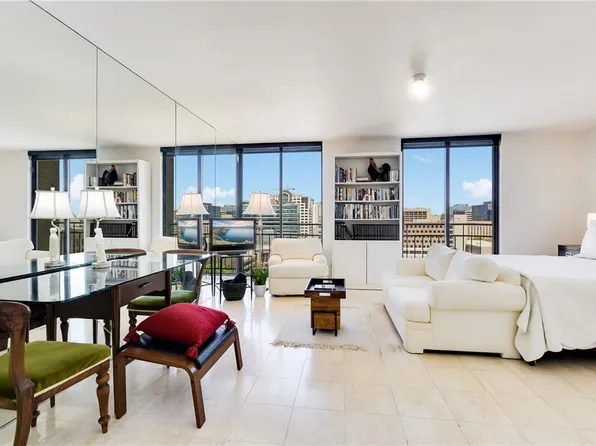 1122 N Colorado St #1403, Austin, TX 78701