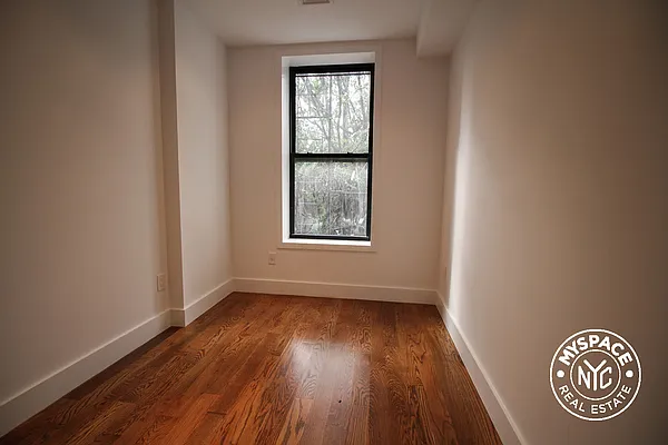 Rented by MySpaceNYC | media 10