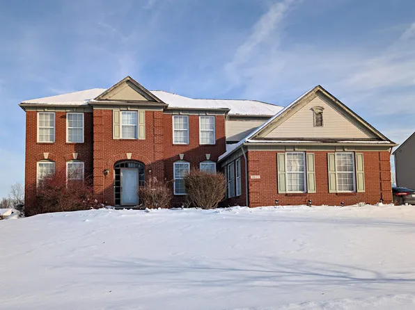 8423 Oxford Ln, Grand Blanc, MI 48439