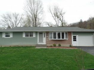 609 Queensbury Ct, Vestal, NY 13850