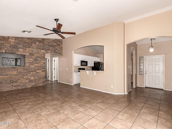 5th image of 4935 W BURGESS Lane