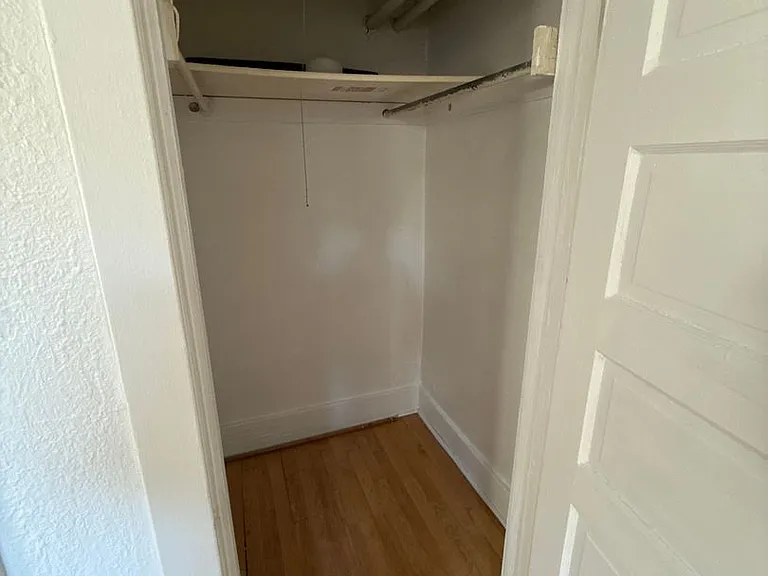 3419 Howard St — Photo 19