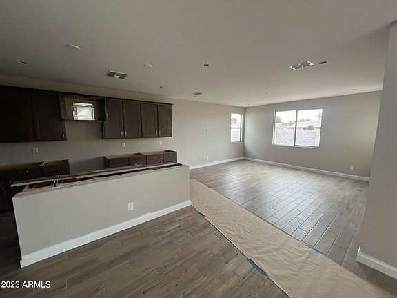 5th image of 5011 W CHERYL Drive