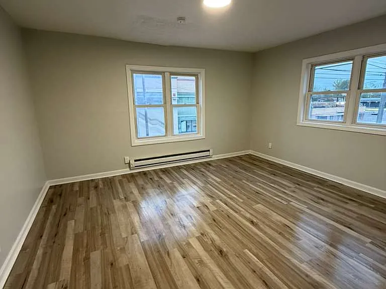 4106 Lee Rd #3 — Photo 3