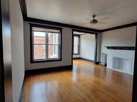 2nd image of 6303 N Lakewood Ave APT 3
