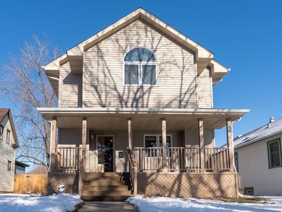 4037 Clinton Ave, Minneapolis, MN, 55409
