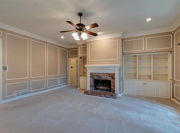 5th image of 2670 Primrose Dr