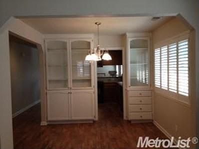 4th image of 18872 N Benedict Dr