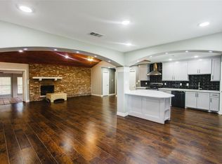 3705 Pabst Rd, Dickinson, TX 77539