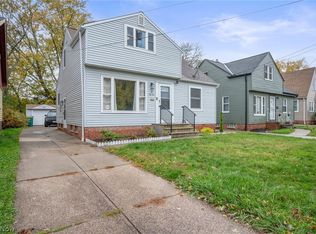 5234 Erwin St, Maple Heights, OH 44137