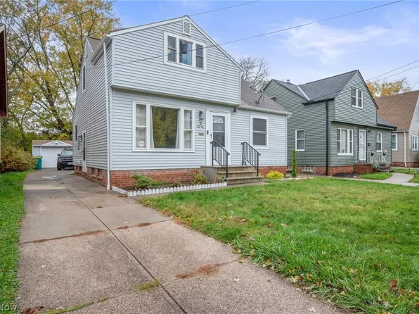 5234 Erwin St, Maple Heights, OH 44137