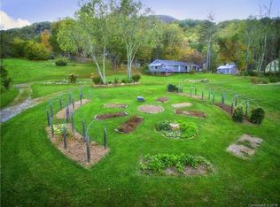 3 Biodome Dr, Waynesville, NC 28785