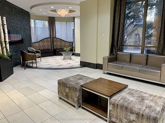 3rd image of 310 Burnhamthorpe Rd W #301