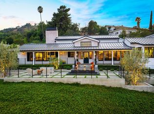 14820 Valley Vista Blvd, Sherman Oaks, CA 91403