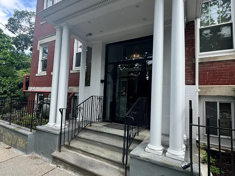 6 Ellsworth Ave #1 — Photo 2