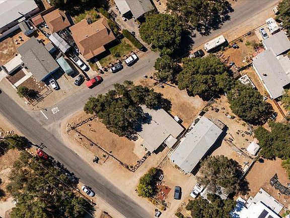 2nd image of 301 Riverside Rd