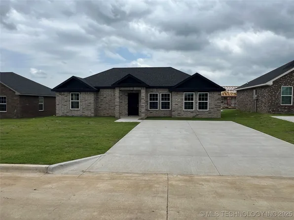 509 Sweet Pea Ln, Madill, OK 73446