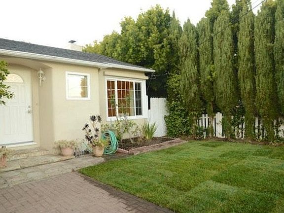2nd image of 1105 9th Ave