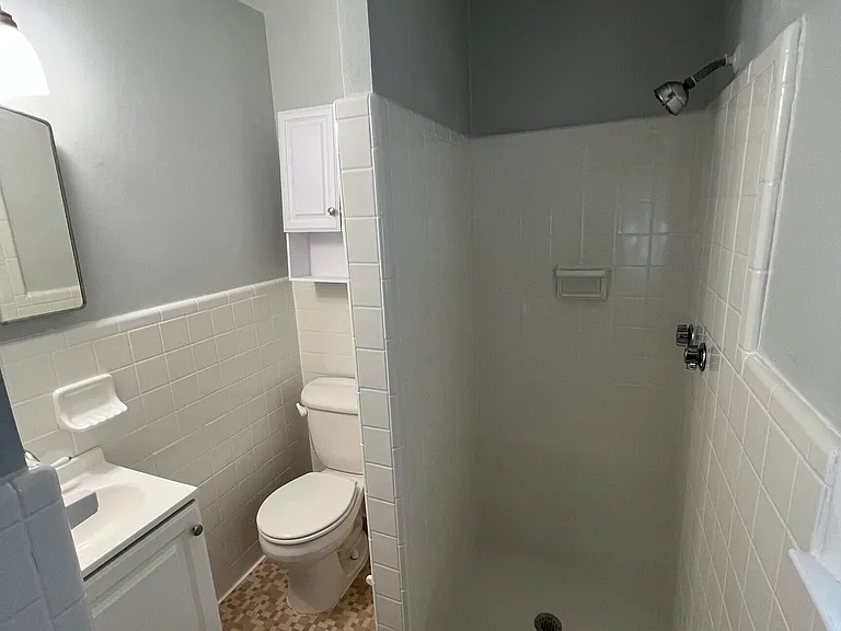 827 Marstevan Dr NE — Photo 6