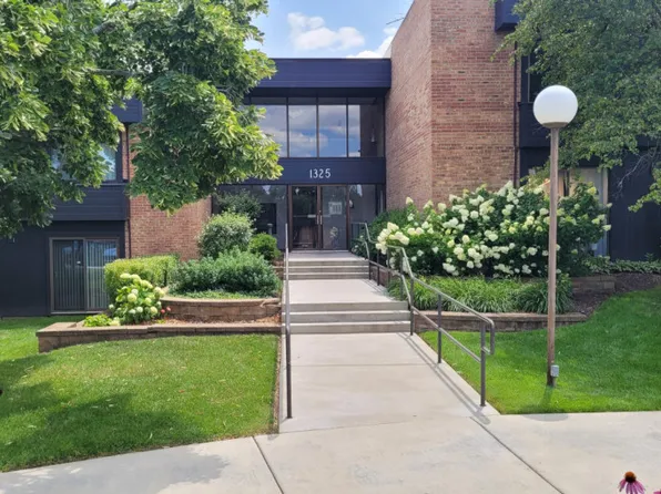 1325 N Sterling Ave Unit 214, Palatine, IL 60067
