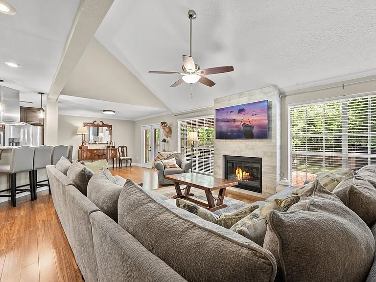 43 Hickory Oak Dr — Photo 27