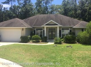 7637 White Oaks Rd, Alachua, FL 32615