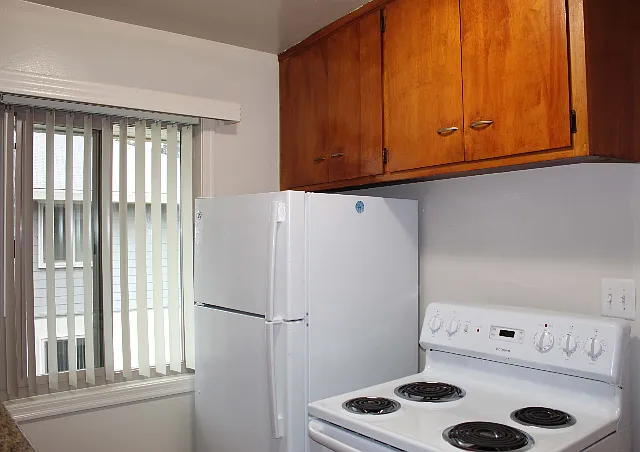 Hale Apartments — Photo 2
