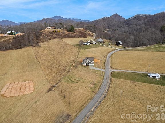 2nd image of 343 Rocky Lane Rd