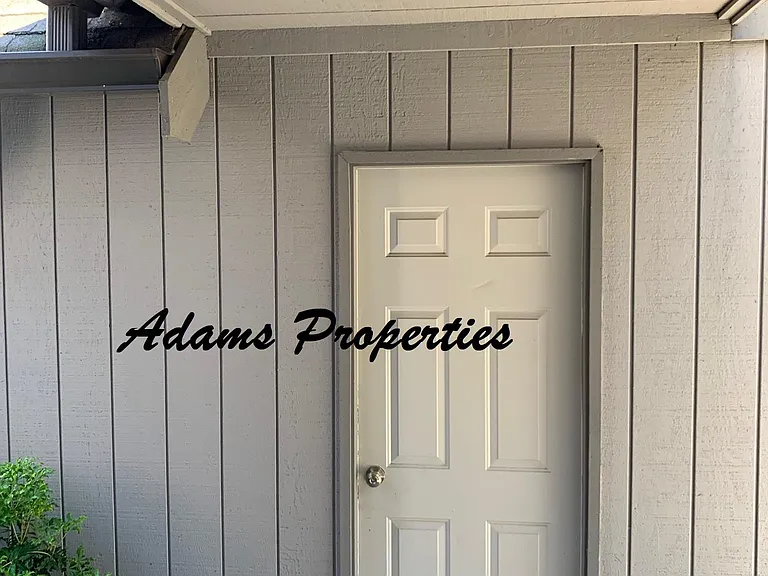220 Israel Rd SW — Photo 23