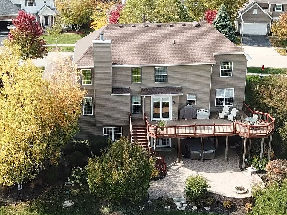 Deck patio fire pit hot tub