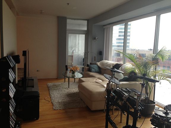 2nd image of 510 W Erie St #807