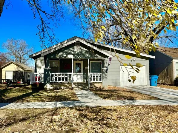 1008 W 3rd St, Coffeyville, KS 67337