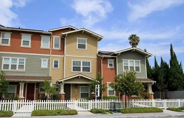 1st image of 637 E Taylor Ave