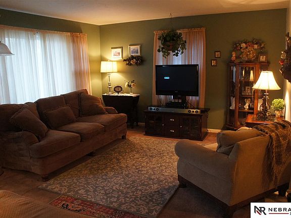 2nd image of 808 N Walnut St