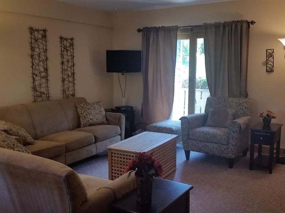 1st image of 70 Highlands Dr #E5