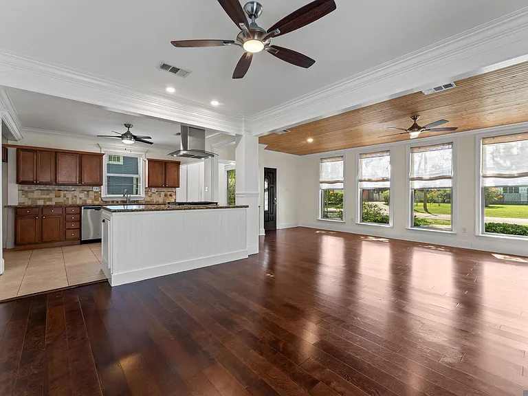 3919 Claycut Rd — Photo 9