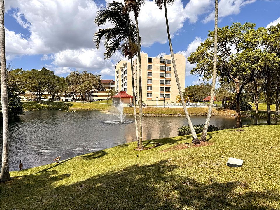 1st image of 6911 Environ Boulevard #8j