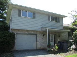 22 Riverview Dr, Middletown, PA 17057