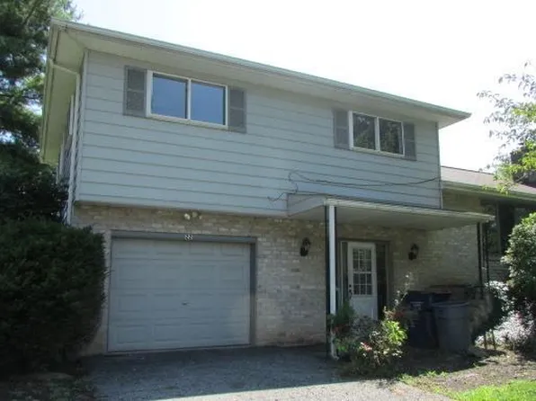 22 Riverview Dr, Middletown, PA 17057