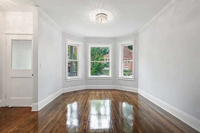 2 bed, 1300 sqft, $2,900 — Photo 3