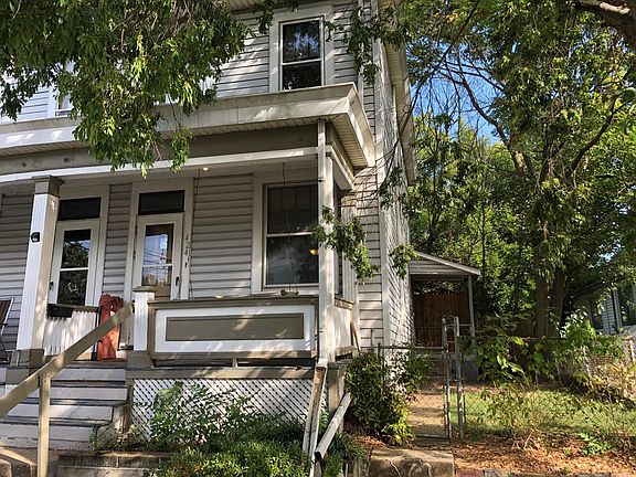 2nd image of 424 Wyandotte Ave