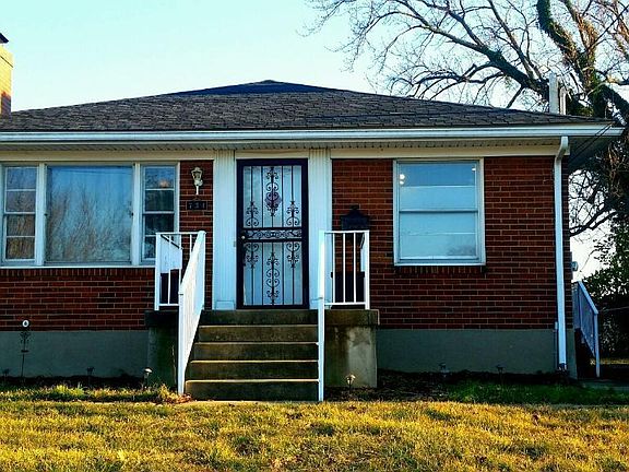 3rd image of 734 Parkway Dr