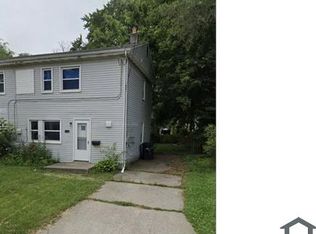 2336 Deerfield Ct, Westland, MI 48186