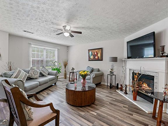 4th image of 248 Springbottom Dr