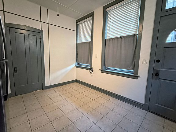 5th image of 2711 W 43rd St #1R