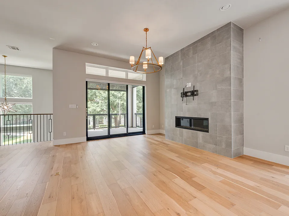6120 Preserve Dr